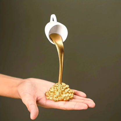 Floating Liquid Gold Mug Sculpture – Magic Pouring Desktop Décor