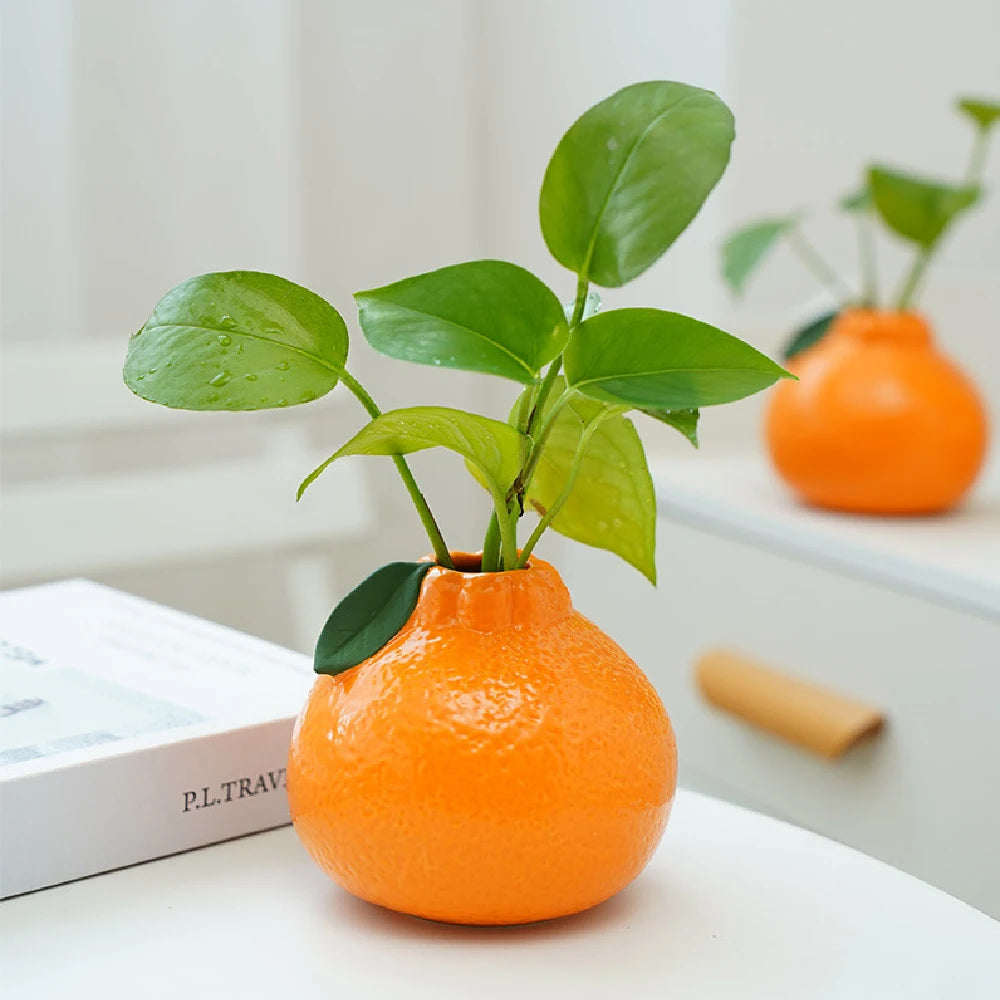 Ceramic Orange Fruit Bud Vase – Decorative Tabletop Centrepiece